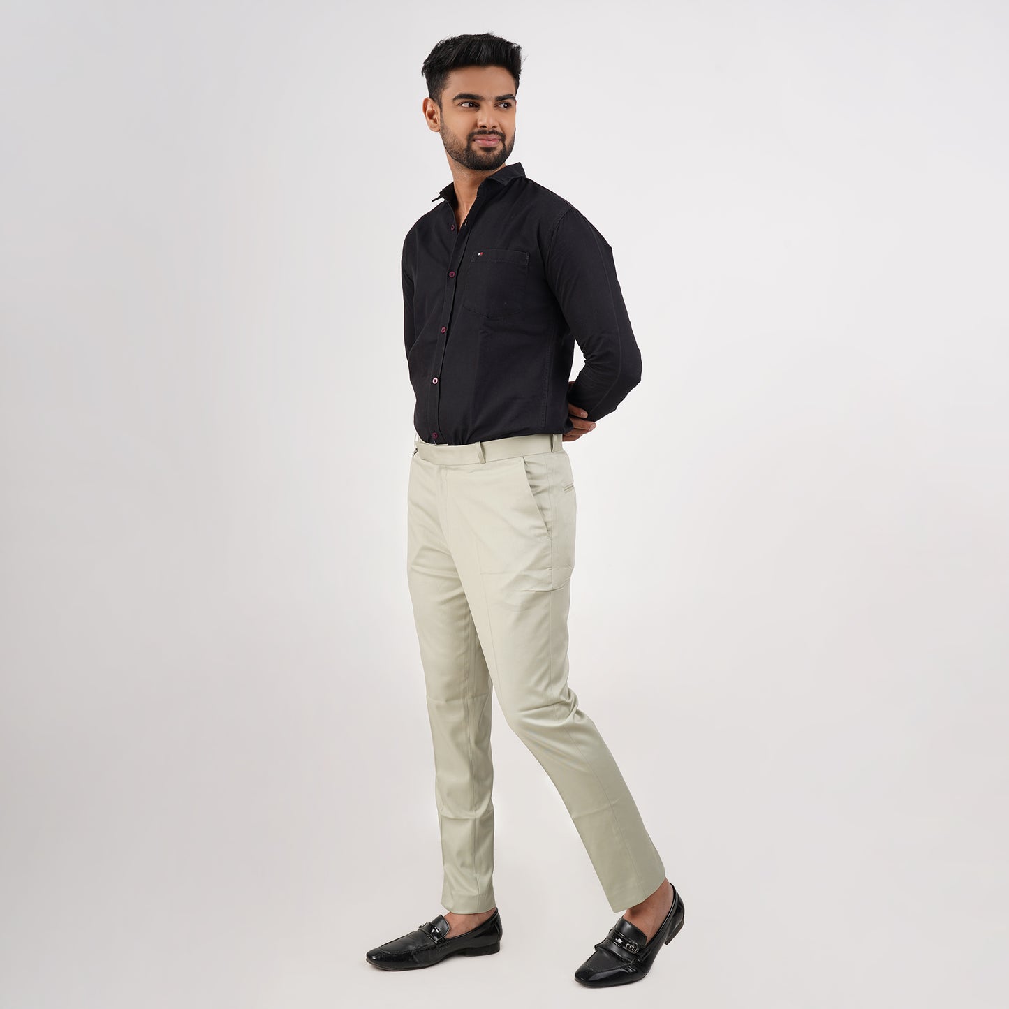 The Camyo Cream Trouser